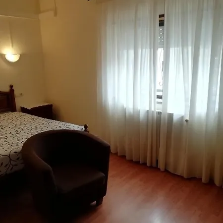 Nunes Pinto Guest house *